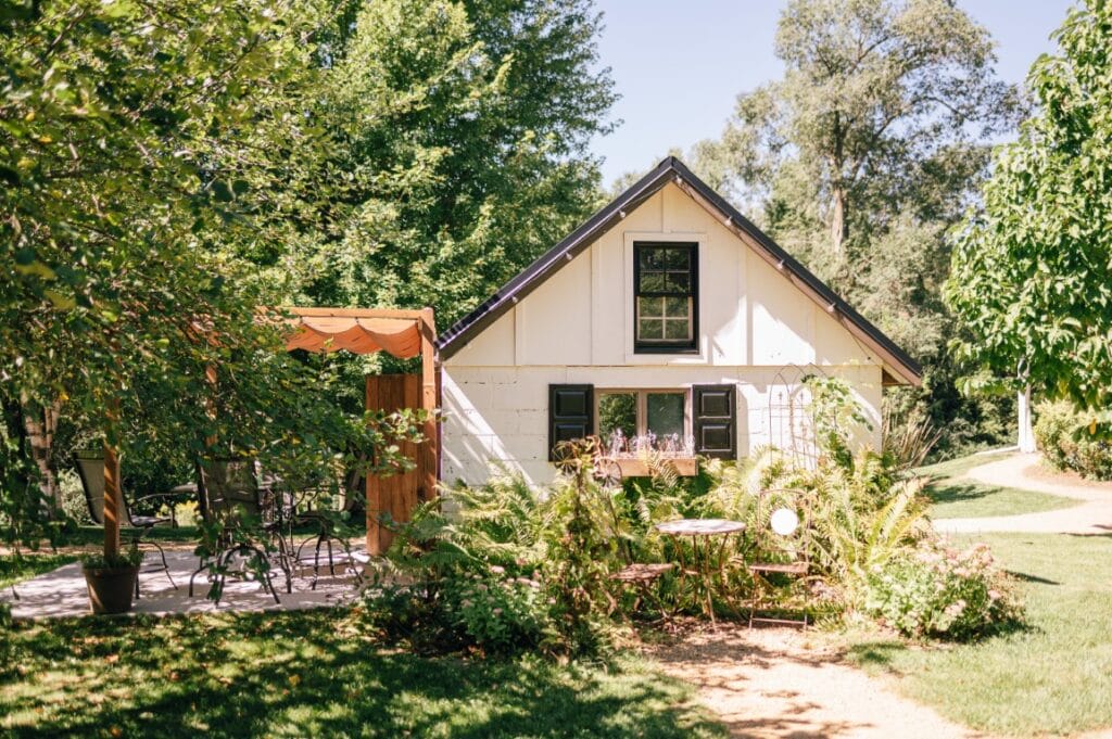 Our 1800s Milk House (Groom's Suite) brings in the traditional barn feel to your wedding and the history of a simpler time.